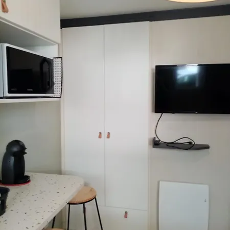 Box, Petite Studette Bord De La Baule-Escoublac